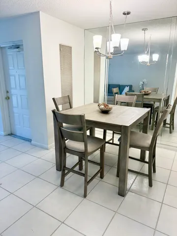 $222,000 | 1935 Southwest Silver Pine Way, Unit 117B2, Palm City, FL 34990