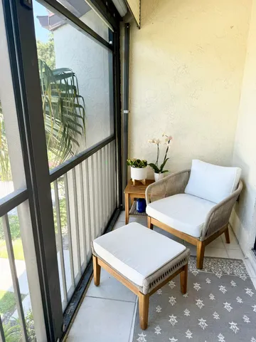 $222,000 | 1935 Southwest Silver Pine Way, Unit 117B2, Palm City, FL 34990