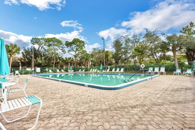 $222,000 | 1935 Southwest Silver Pine Way, Unit 117B2, Palm City, FL 34990