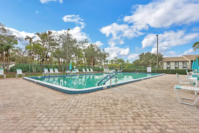 $222,000 | 1935 Southwest Silver Pine Way, Unit 117B2, Palm City, FL 34990