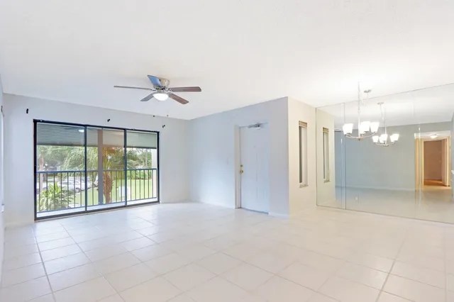 $222,000 | 1935 Southwest Silver Pine Way, Unit 117B2, Palm City, FL 34990