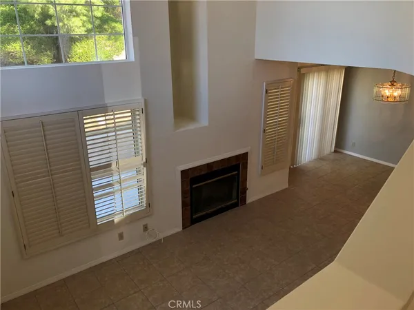a view of livingroom with furniture