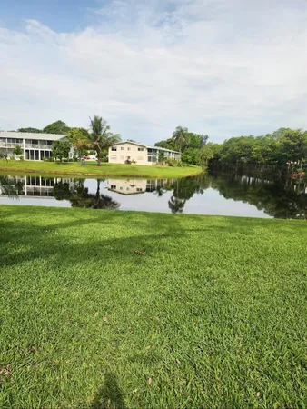 $1,900 | 102 Westbury East, Unit 102, Deerfield Beach, FL 33442