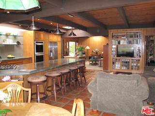 33064 Decker School Road Malibu, CA 90265 - Photo 12 of 30