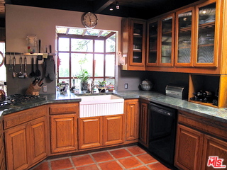 33064 Decker School Road Malibu, CA 90265 - Photo 6 of 30