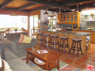 33064 Decker School Road Malibu, CA 90265 - Photo 7 of 30