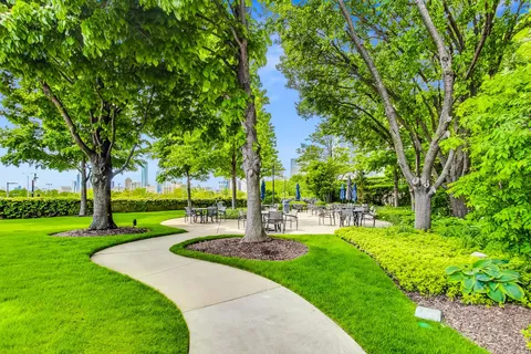 $424,000 | 155 North Harbor Drive, Unit 2404, Chicago, IL 60601