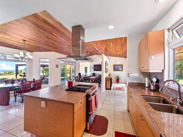 $1,650,000 | 75-635 Makapono Place, Kailua-Kona, HI 96740