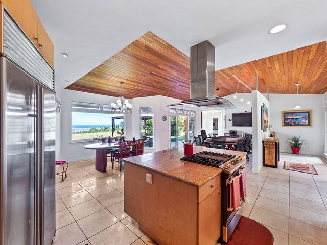 $1,650,000 | 75-635 Makapono Place, Kailua-Kona, HI 96740