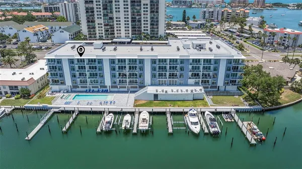 $5,500 | 415 Island Way, Unit 502, Clearwater Beach, FL 33767