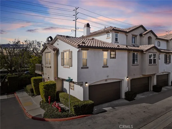 $479,900 | 6275 Arrifana Lane, Eastvale, CA 91752