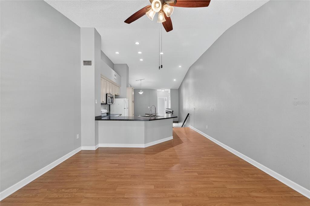 820 Normandy Trace Road Tampa, FL 33602 - Photo 18 of 49 a view of kitchen and window