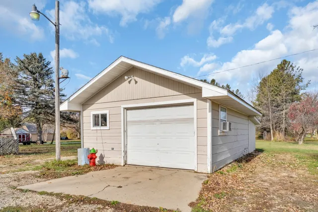 $349,900 | 40522 Bloomfield Road, Wheatland, WI 53128