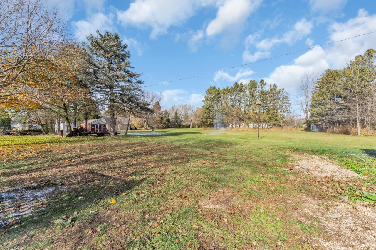 40522 Bloomfield Road Wheatland, WI 53128 - Photo 39 of 54 Back yard
