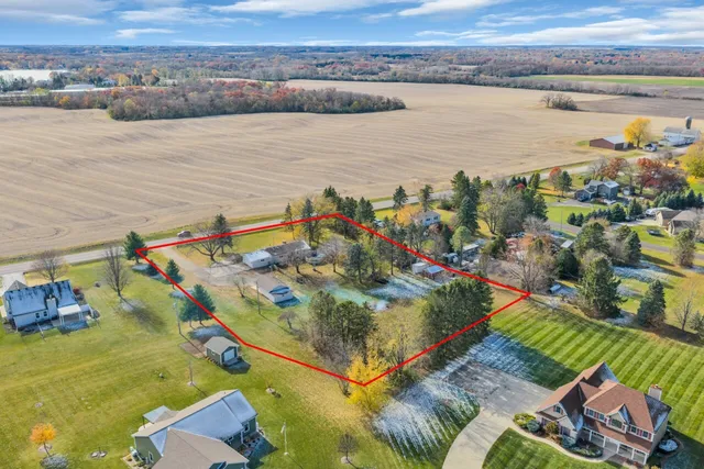 $349,900 | 40522 Bloomfield Road, Wheatland, WI 53128