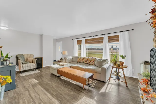 $349,900 | 40522 Bloomfield Road, Wheatland, WI 53128