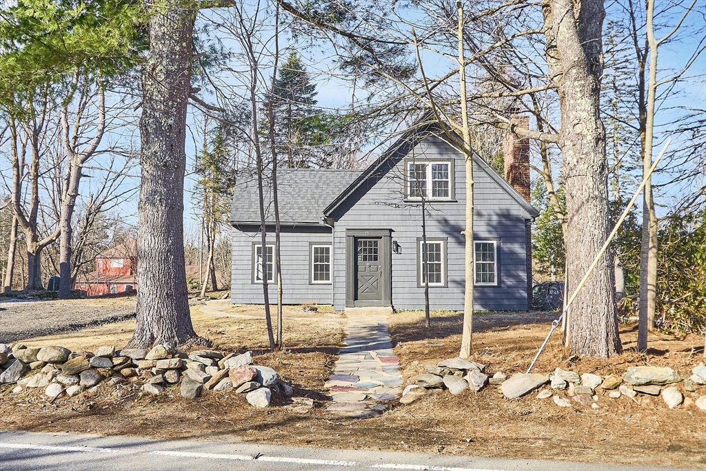 13 Wellington Road Templeton, MA 01468 - Photo 1 of 31