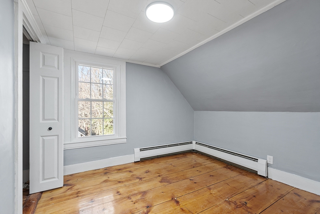 13 Wellington Road Templeton, MA 01468 - Photo 21 of 31