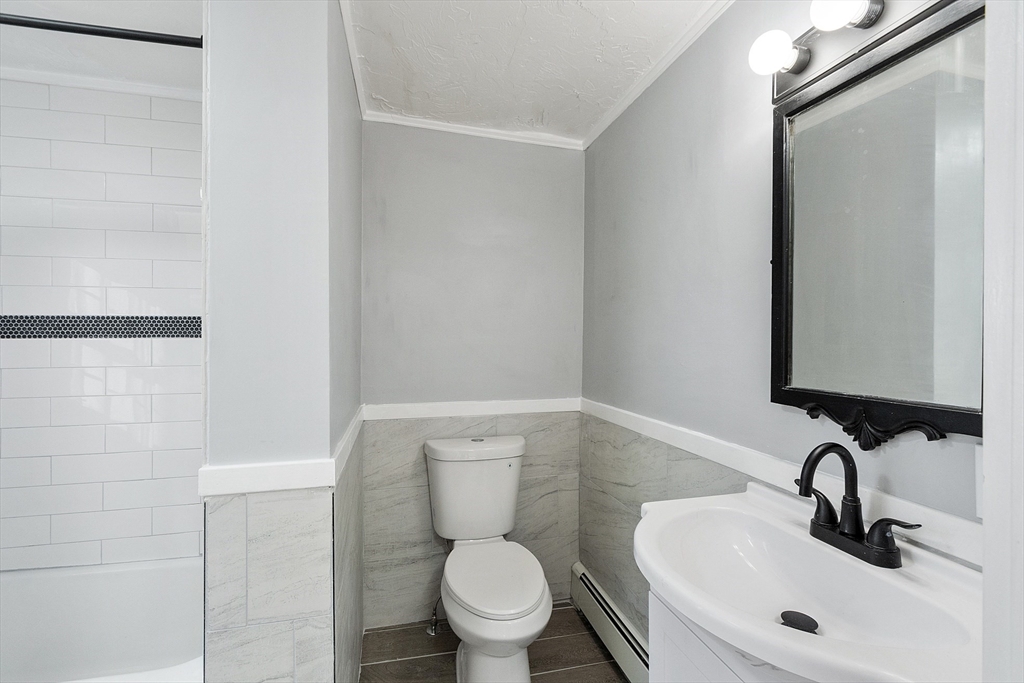 13 Wellington Road Templeton, MA 01468 - Photo 8 of 31