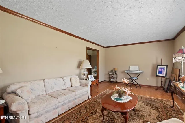 $335,000 | 121 East Village Circle, La Follette, TN 37766