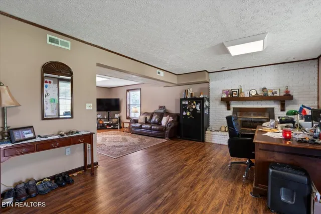 $335,000 | 121 East Village Circle, La Follette, TN 37766