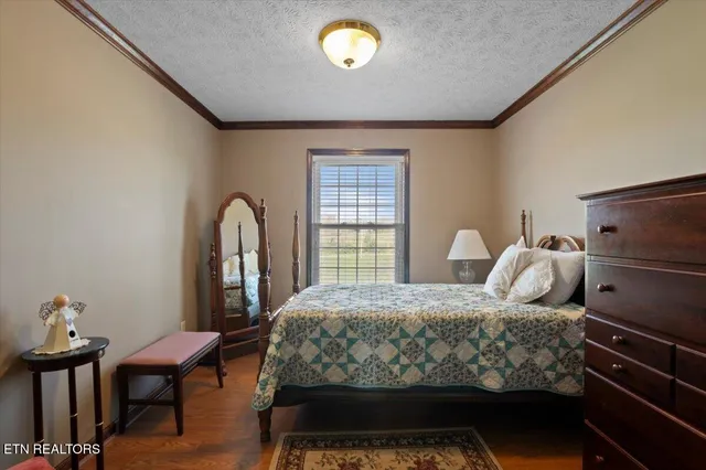 $335,000 | 121 East Village Circle, La Follette, TN 37766