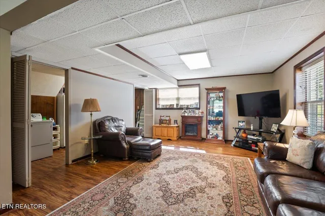 $335,000 | 121 East Village Circle, La Follette, TN 37766