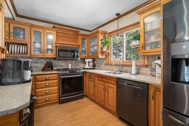 $860,000 | 29 Prospect Street, Saugus, MA 01906