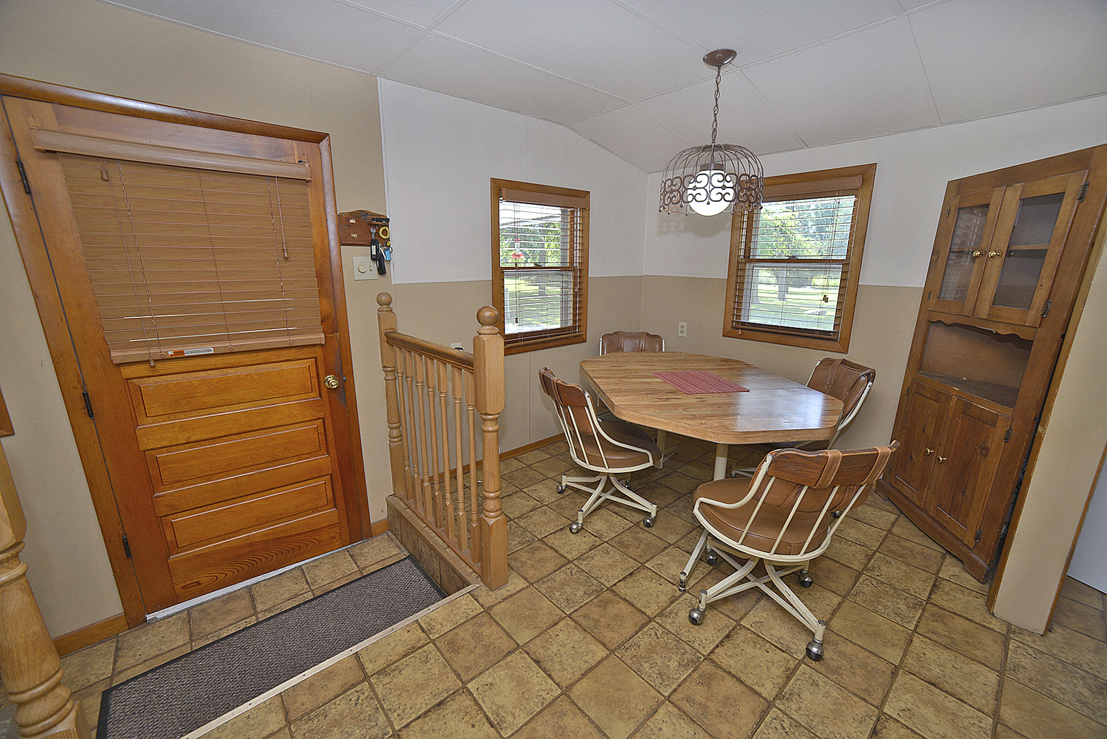 1104 North 29th Road Ottawa, IL 61350 - Photo 6 of 23