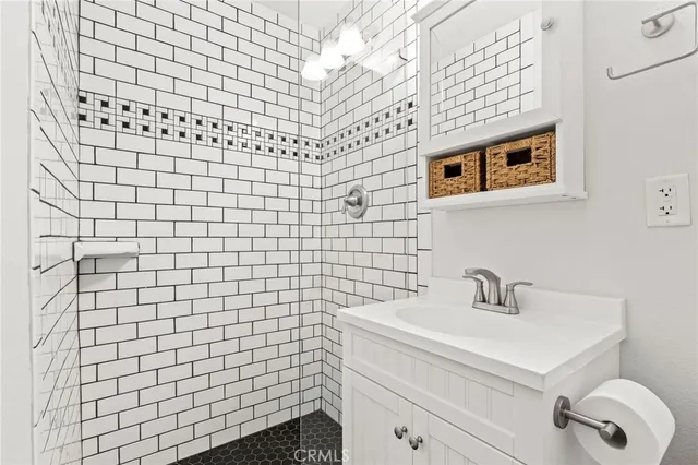 $2,900 | 41741 55th Street West, Lancaster, CA 93536