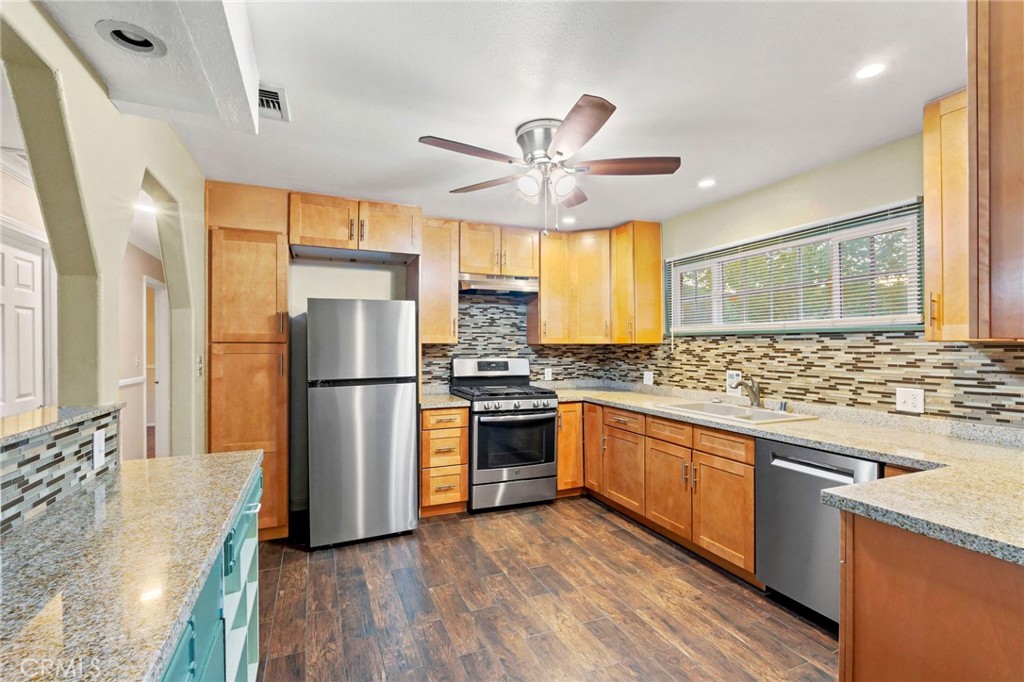 41741 55th Street West Lancaster, CA 93536 - Photo 9 of 32