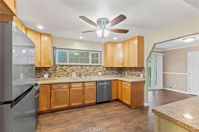 $2,900 | 41741 55th Street West, Lancaster, CA 93536