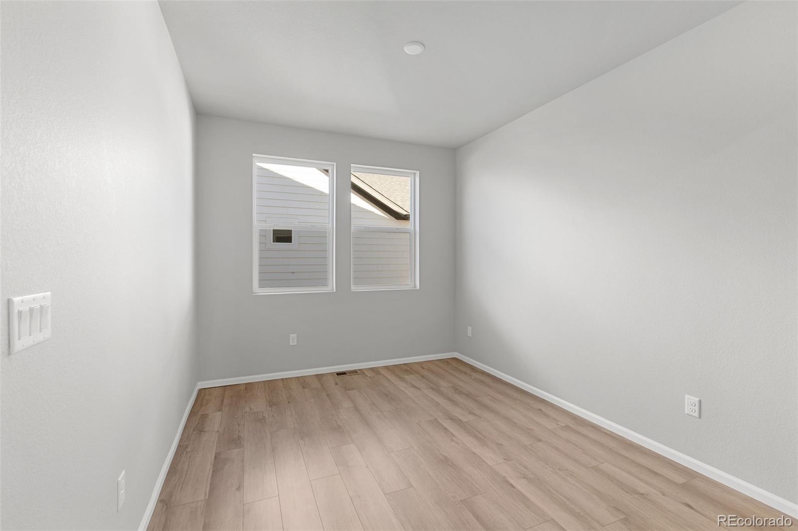 15348 Poplar Street Thornton, CO 80602 - Photo 12 of 32