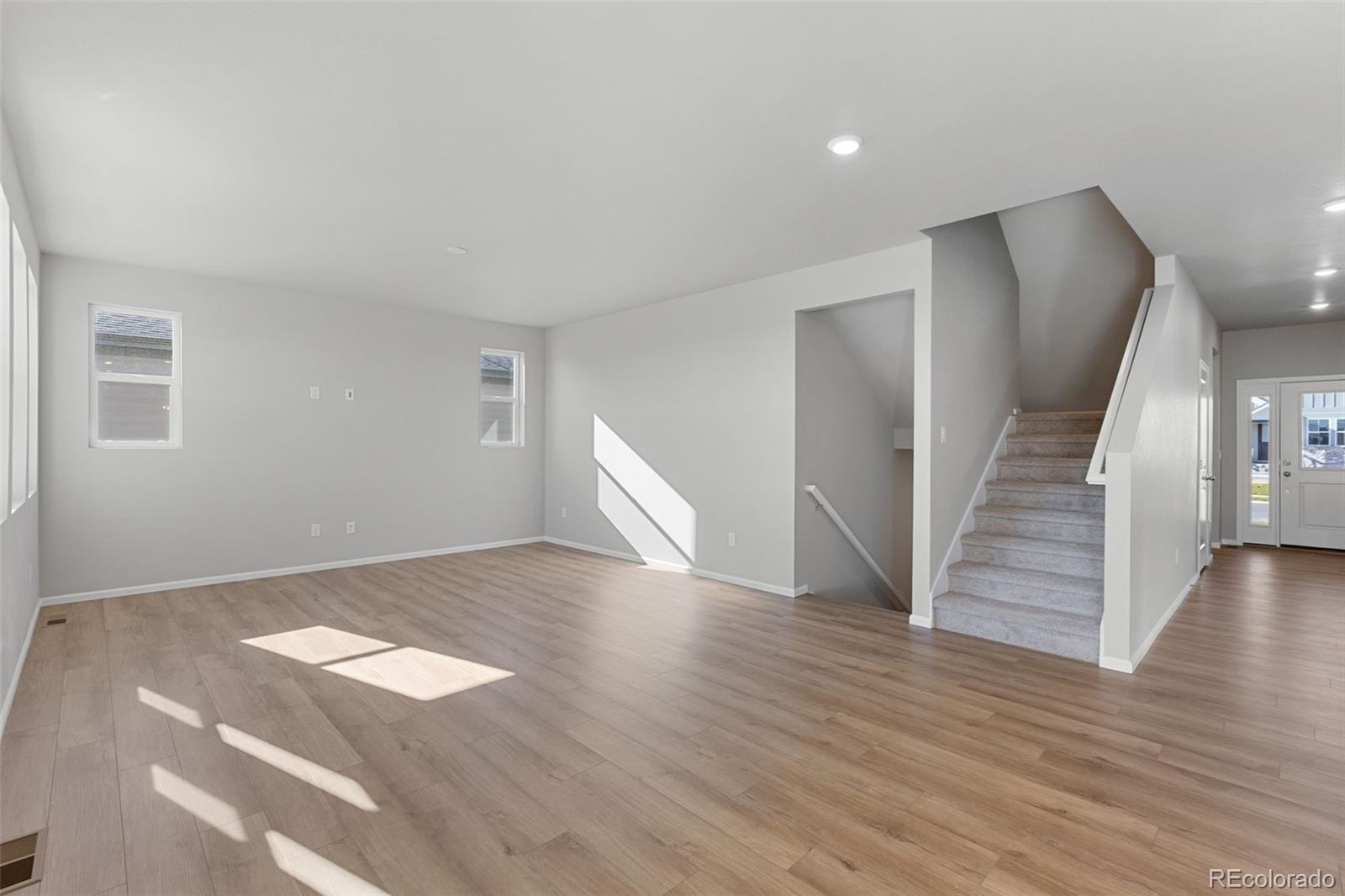 15348 Poplar Street Thornton, CO 80602 - Photo 8 of 32