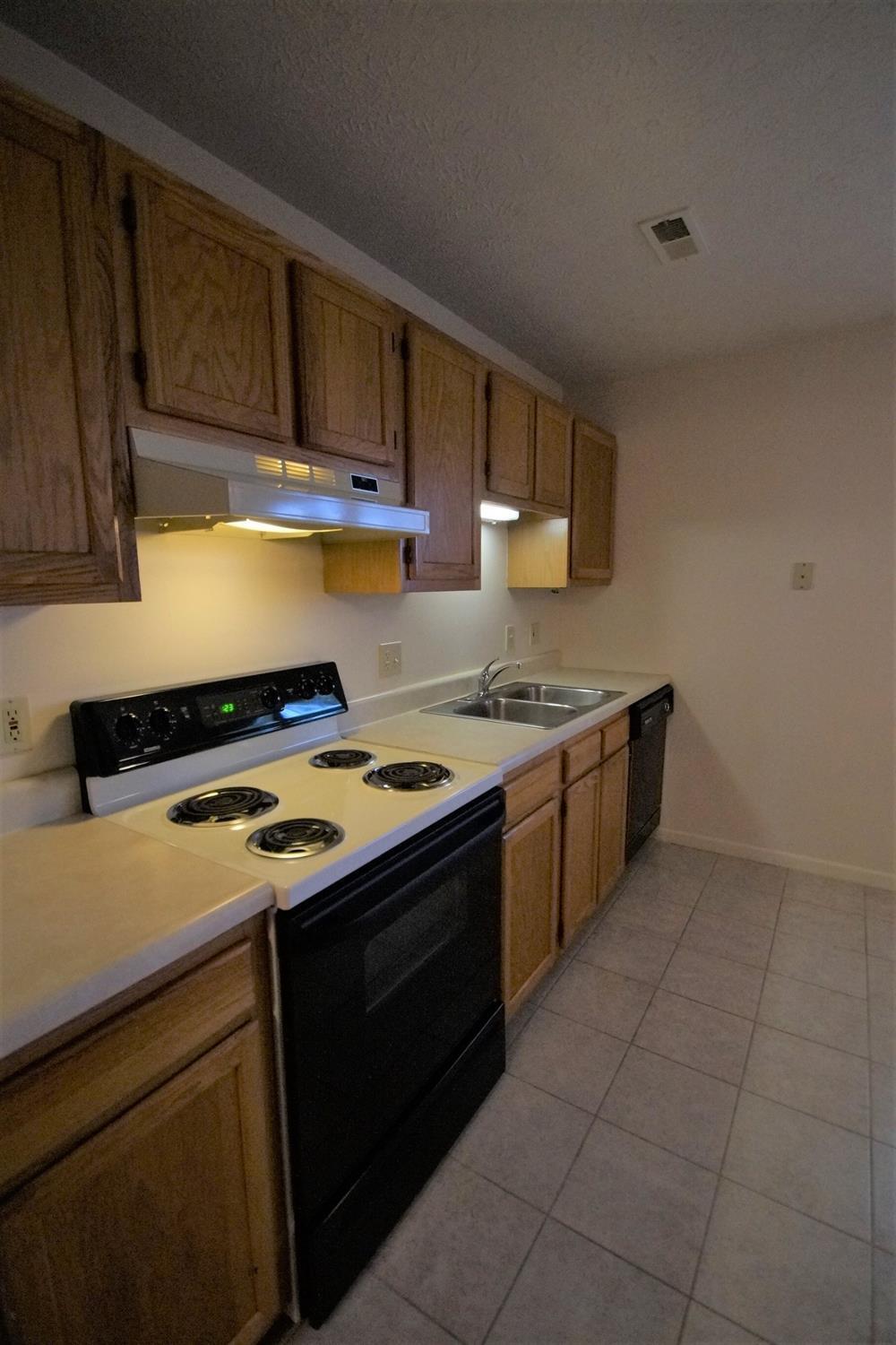 3316 North Bend Road, Unit 23 Cincinnati, OH 45247 - Photo 7 of 28 Gallery Image 7
