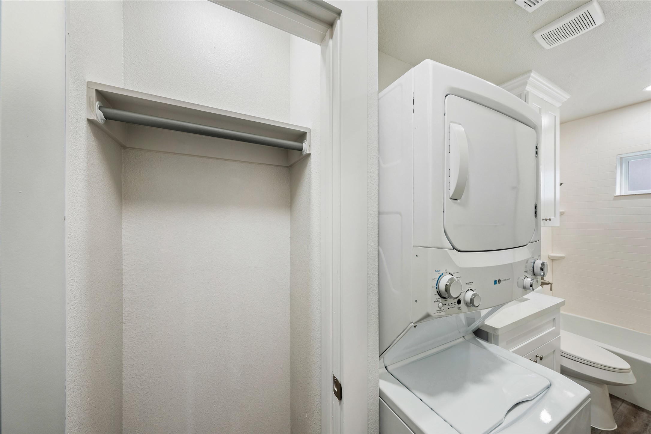 211 North Milby Street, Unit 4 Houston, TX 77003 - Photo 12 of 16 Closet Space