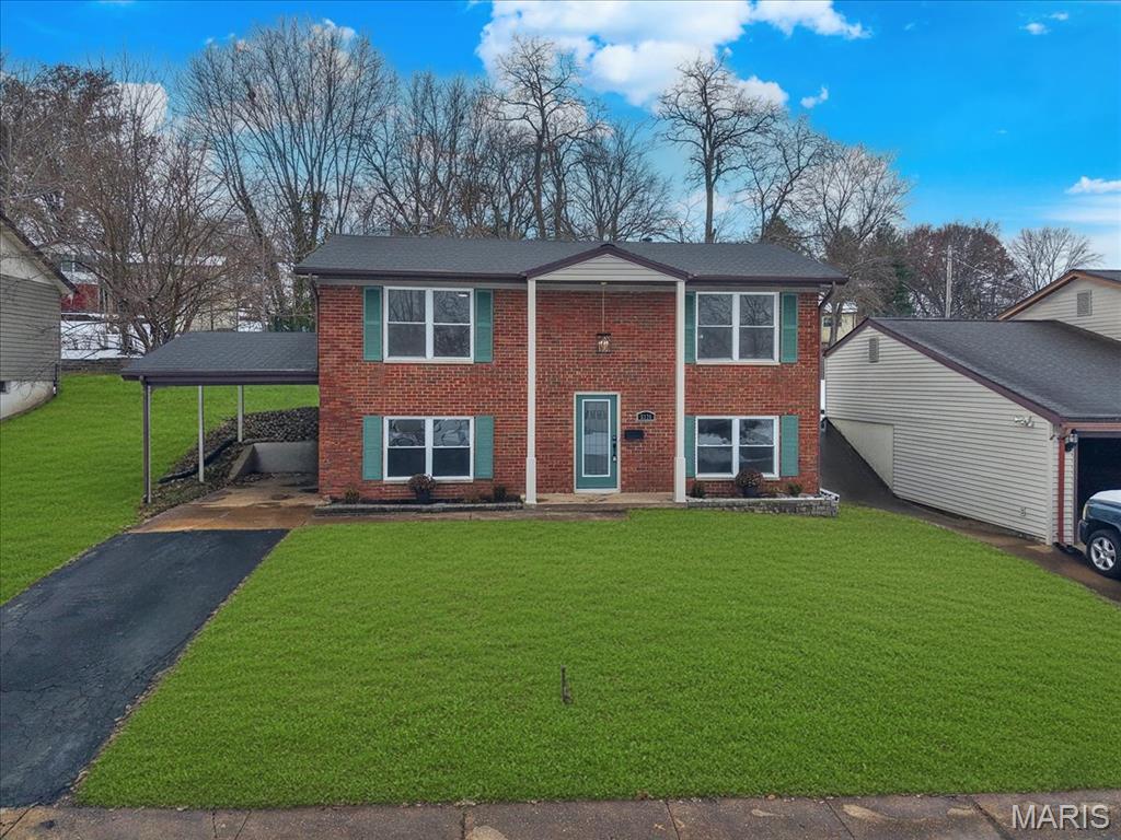 5376 Ville Rosa Lane Hazelwood, MO 63042 - Photo 2 of 41
