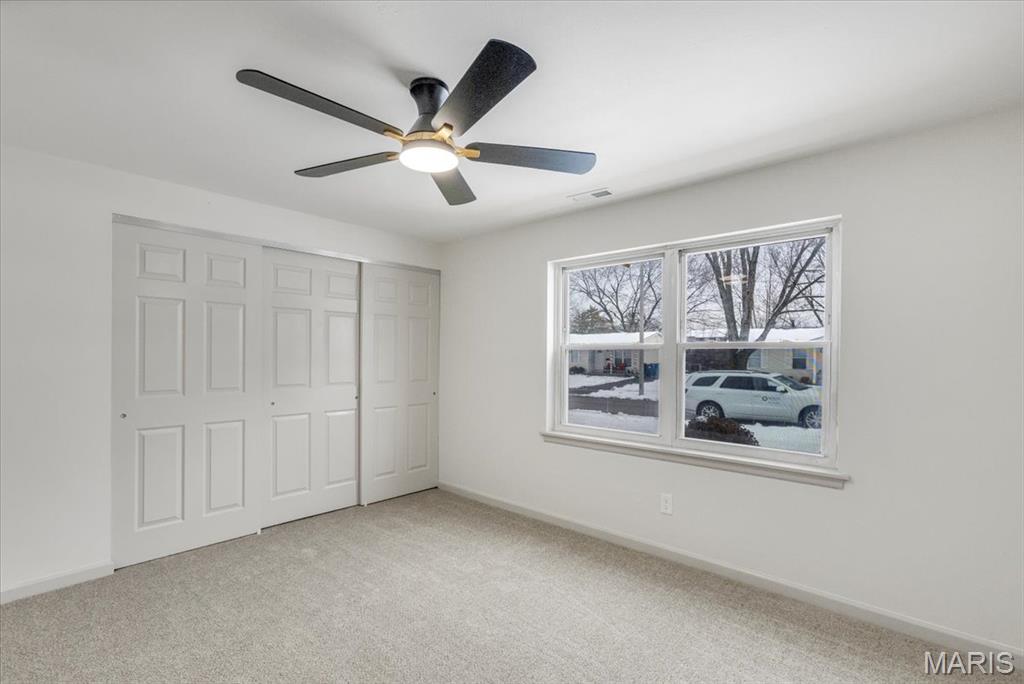 5376 Ville Rosa Lane Hazelwood, MO 63042 - Photo 25 of 41