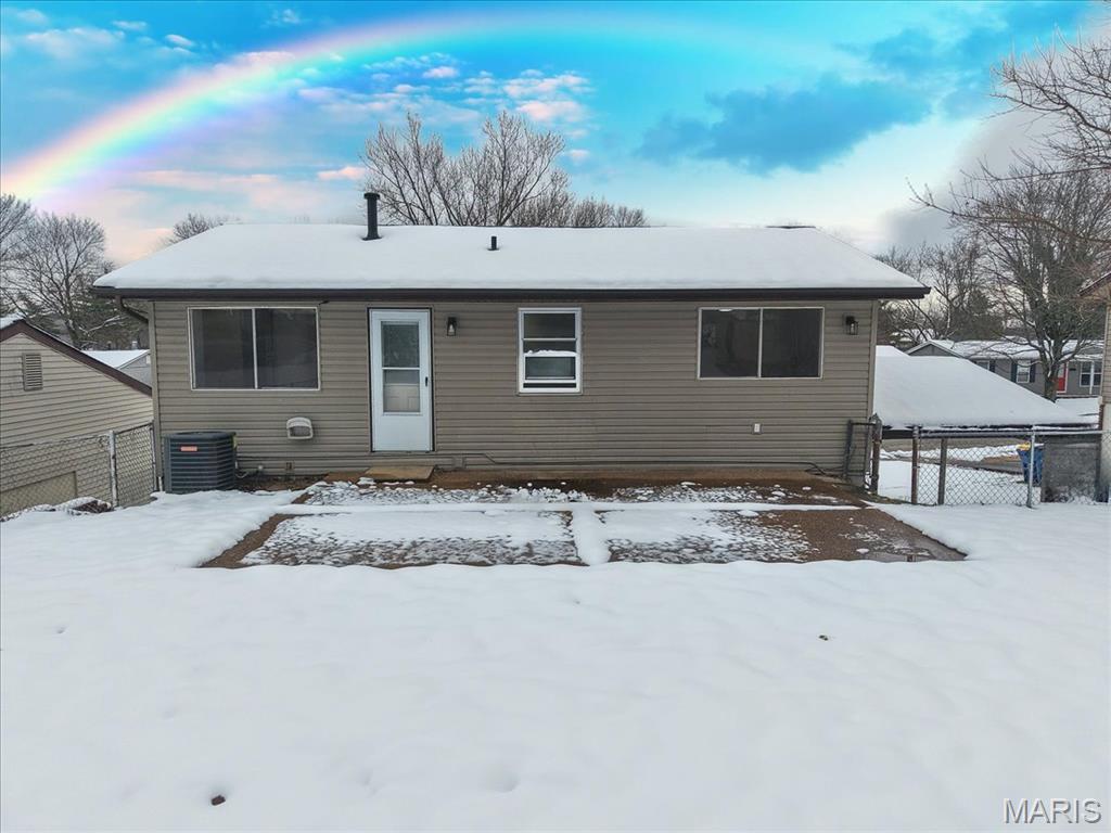 5376 Ville Rosa Lane Hazelwood, MO 63042 - Photo 32 of 41