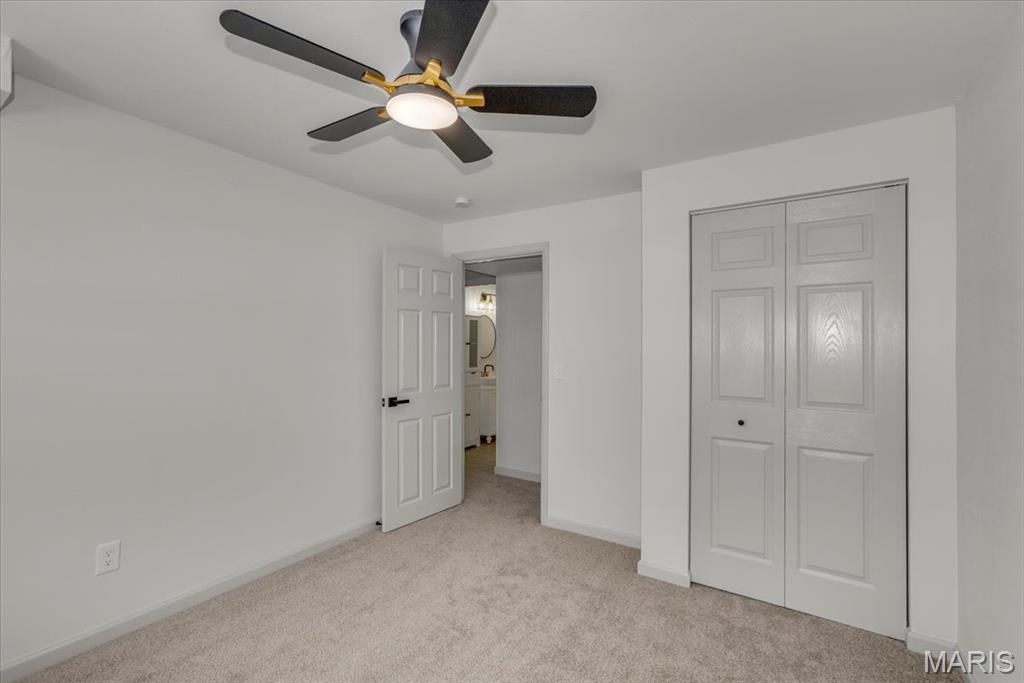 5376 Ville Rosa Lane Hazelwood, MO 63042 - Photo 33 of 41