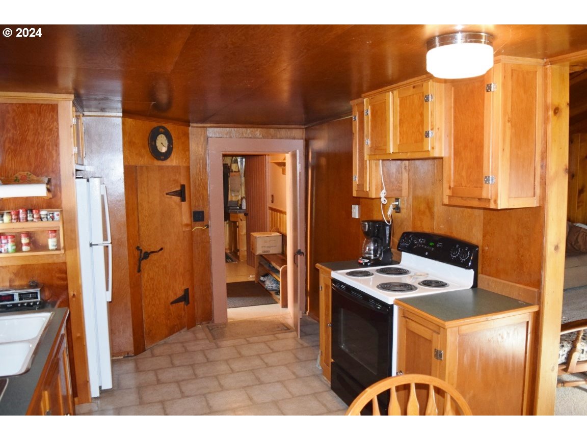 62886 Highway 204 Weston, OR 97886 - Photo 15 of 24