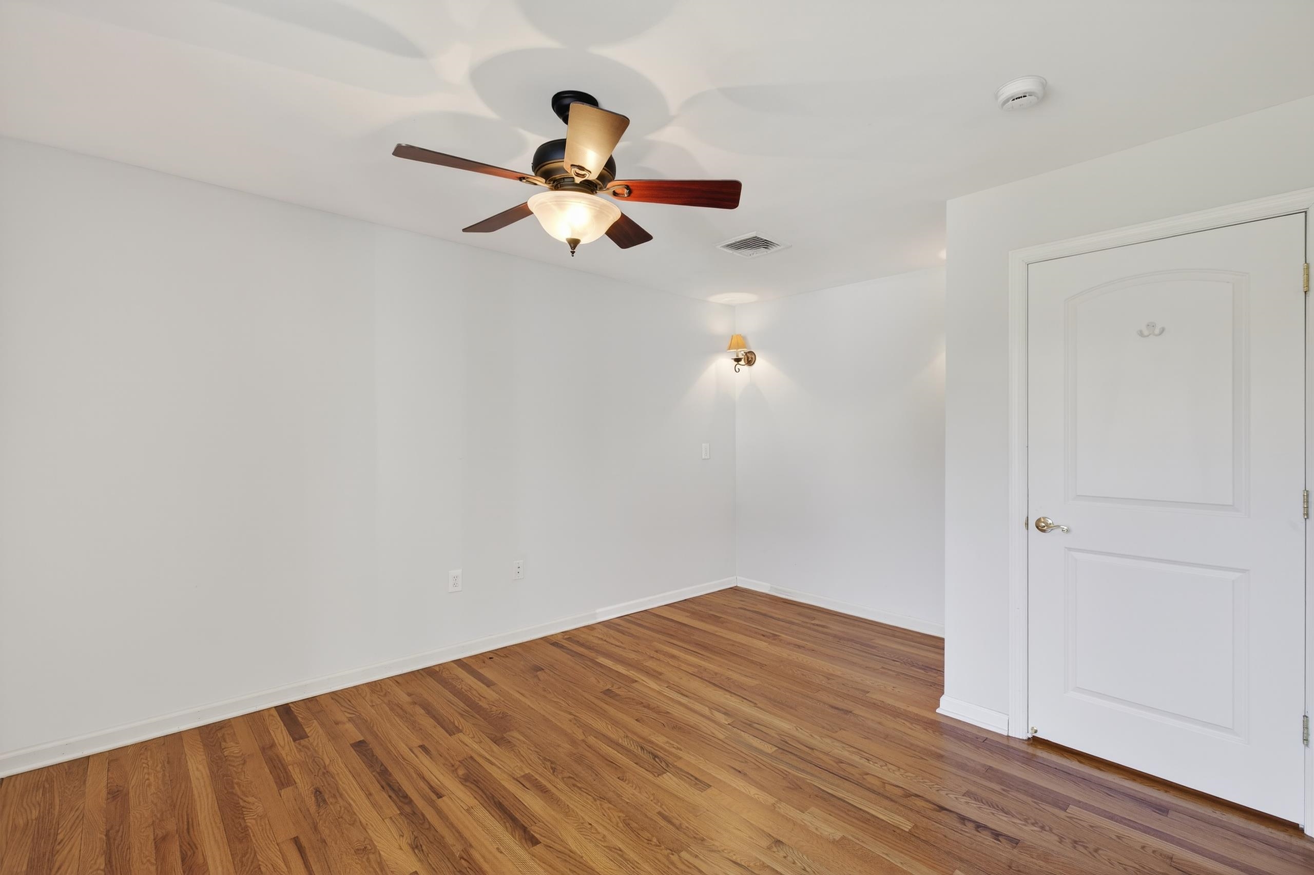 33 Georgia Drive Wayne, NJ 07470 - Photo 13 of 36 wooden floor in an empty room