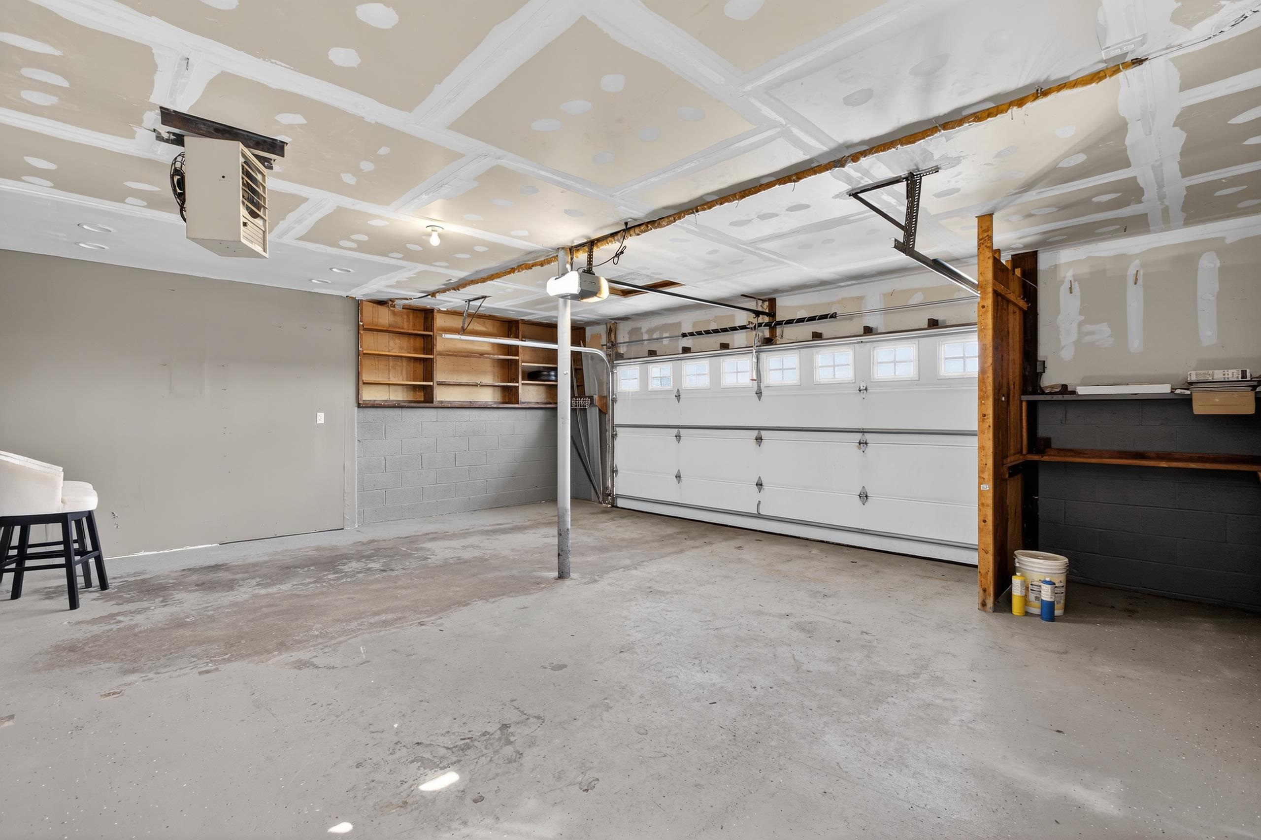 33 Georgia Drive Wayne, NJ 07470 - Photo 28 of 36 a view of a garage