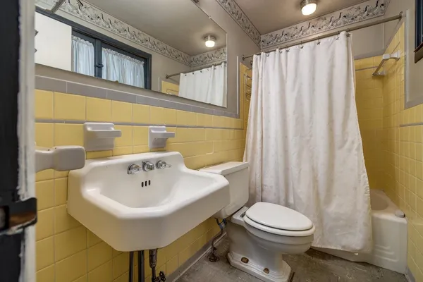 $2,000 | 289 Newman Avenue, Harrisonburg, VA 22801