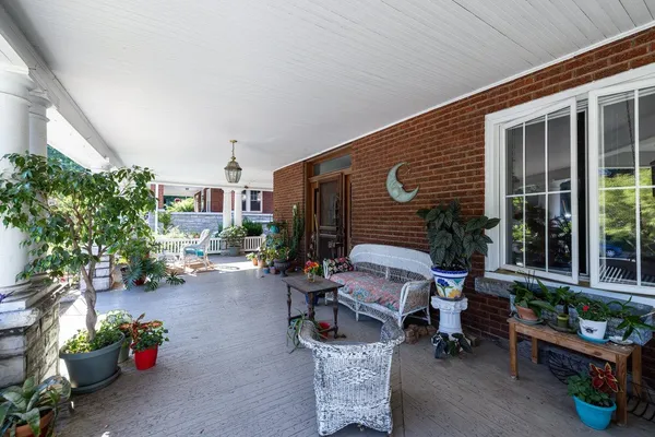 $2,000 | 289 Newman Avenue, Harrisonburg, VA 22801