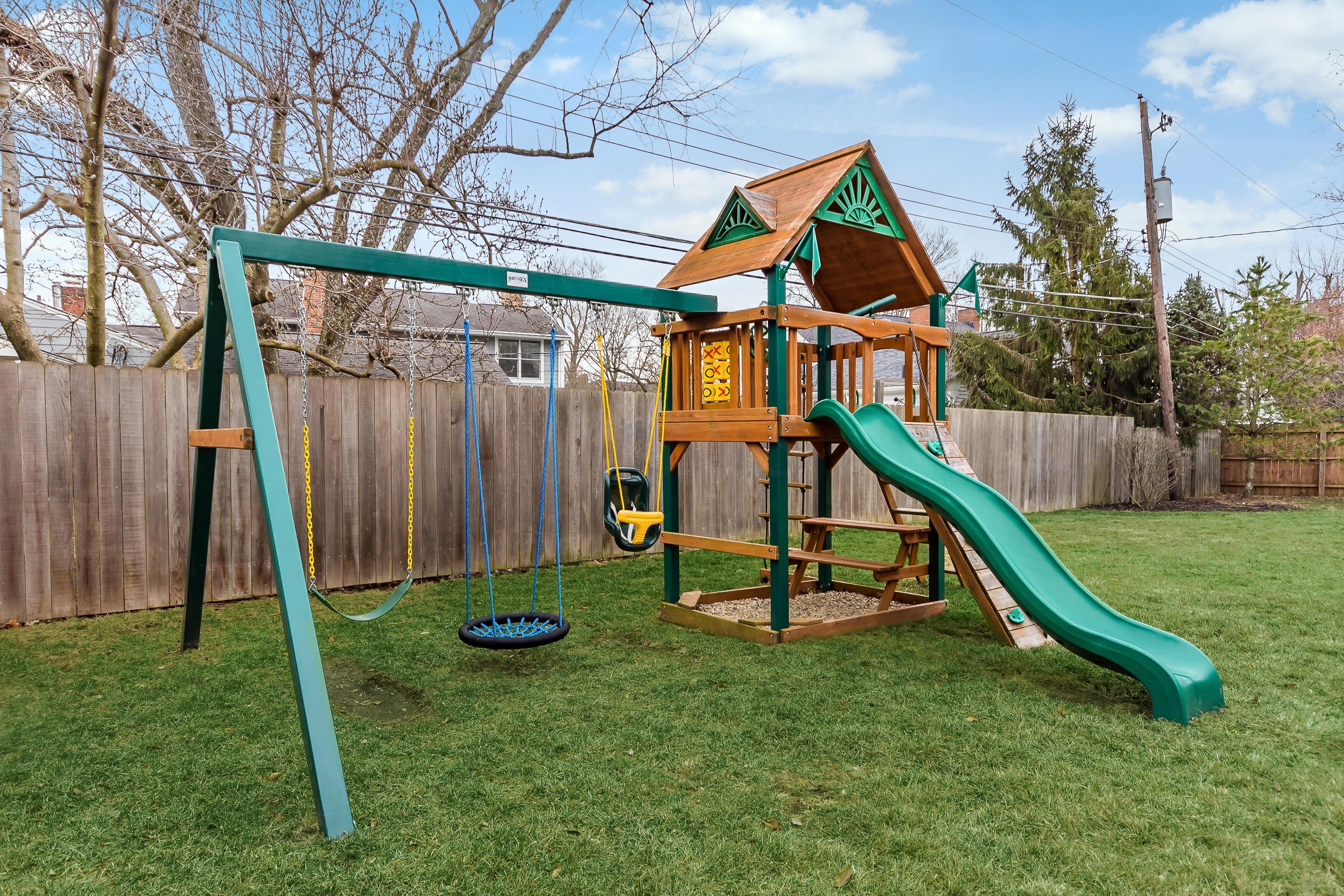 3682 Romnay Road Columbus, OH 43220 - Photo 38 of 42