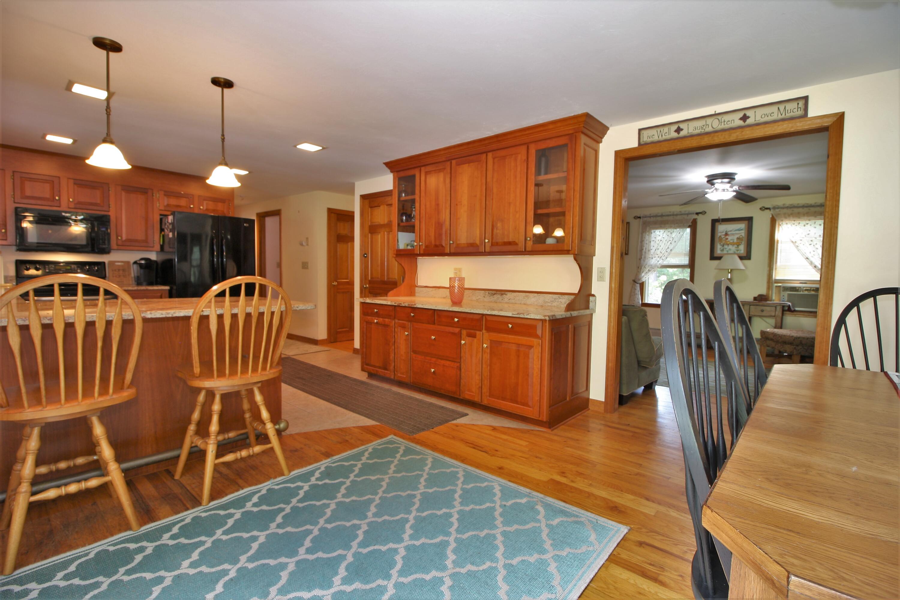 24 Popple Bottom Road Sandwich, MA 02563 - Photo 12 of 31 BREAKFAST BAR