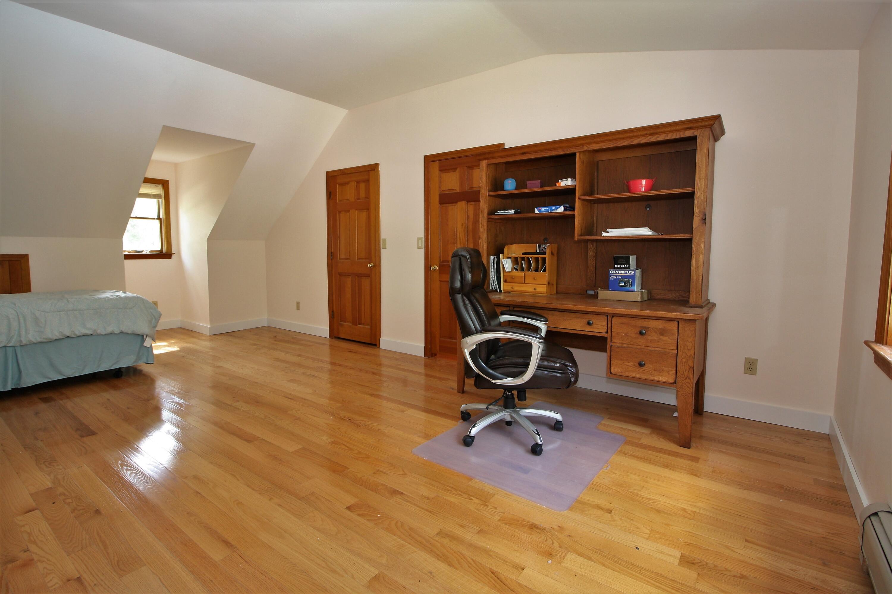 24 Popple Bottom Road Sandwich, MA 02563 - Photo 21 of 31 SECOND BEDROOM
