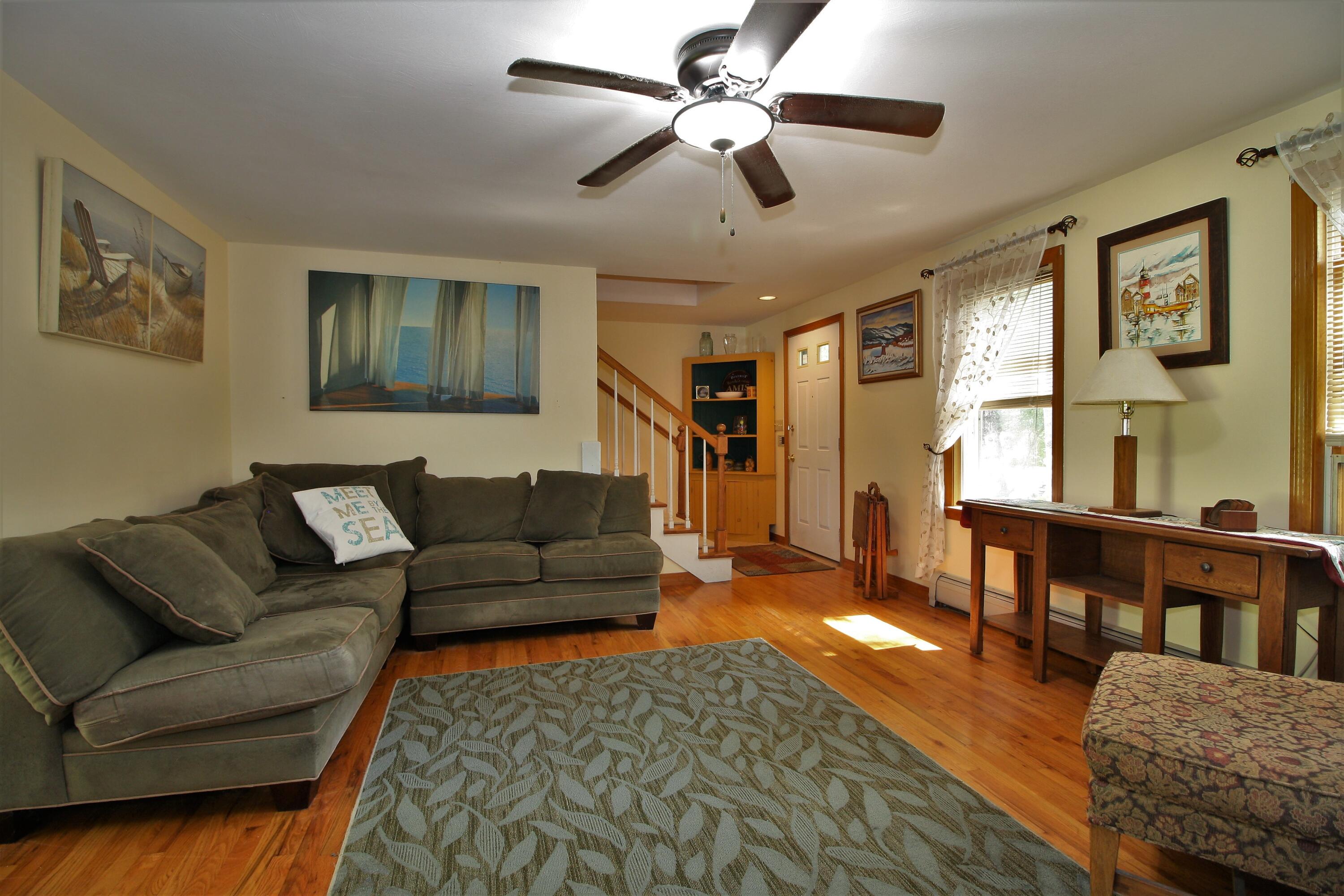 24 Popple Bottom Road Sandwich, MA 02563 - Photo 7 of 31 SPACIOUS ROOMS