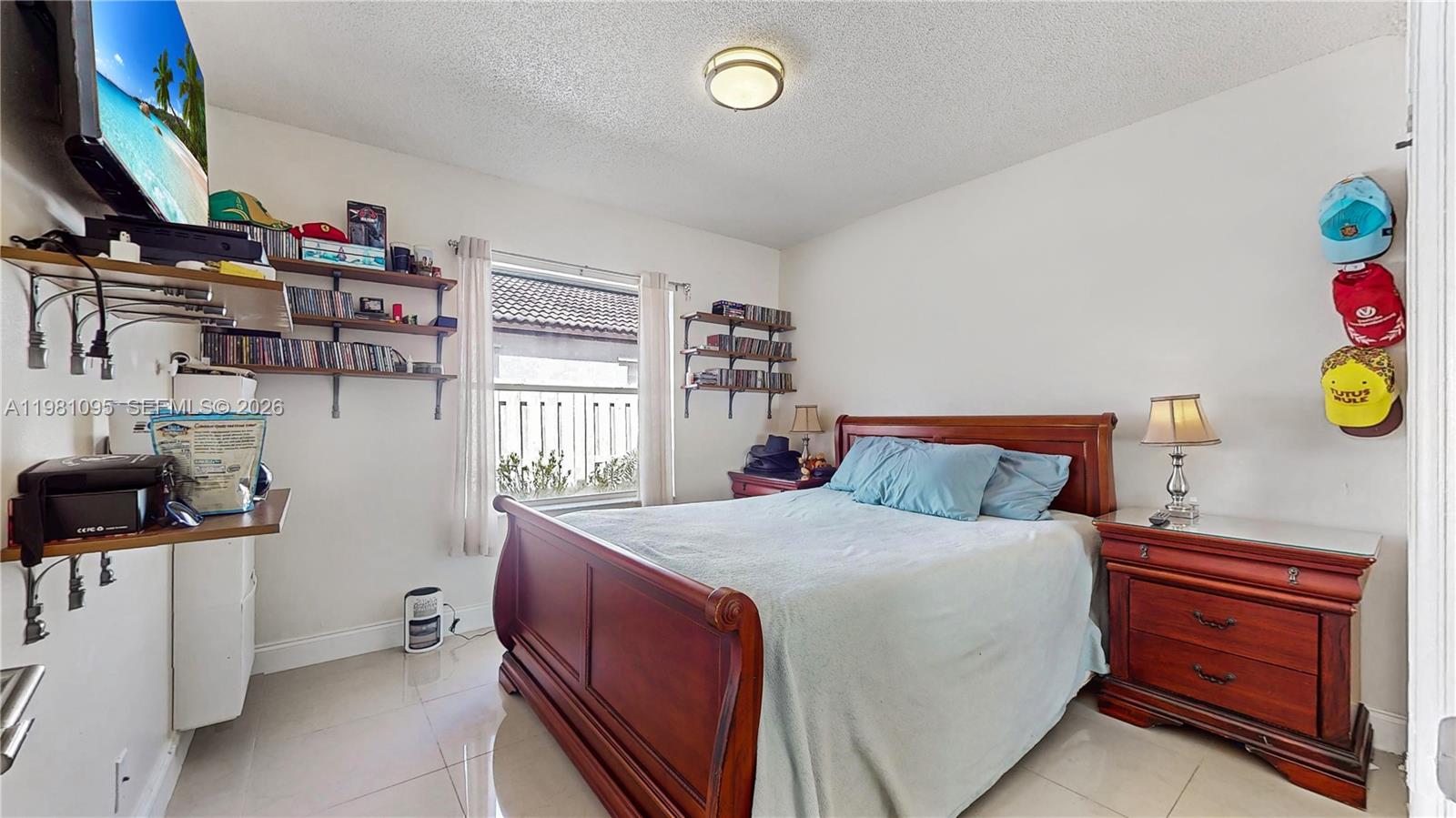 8070 Southwest 157th Place Miami, FL 33193 - Photo 18 of 27